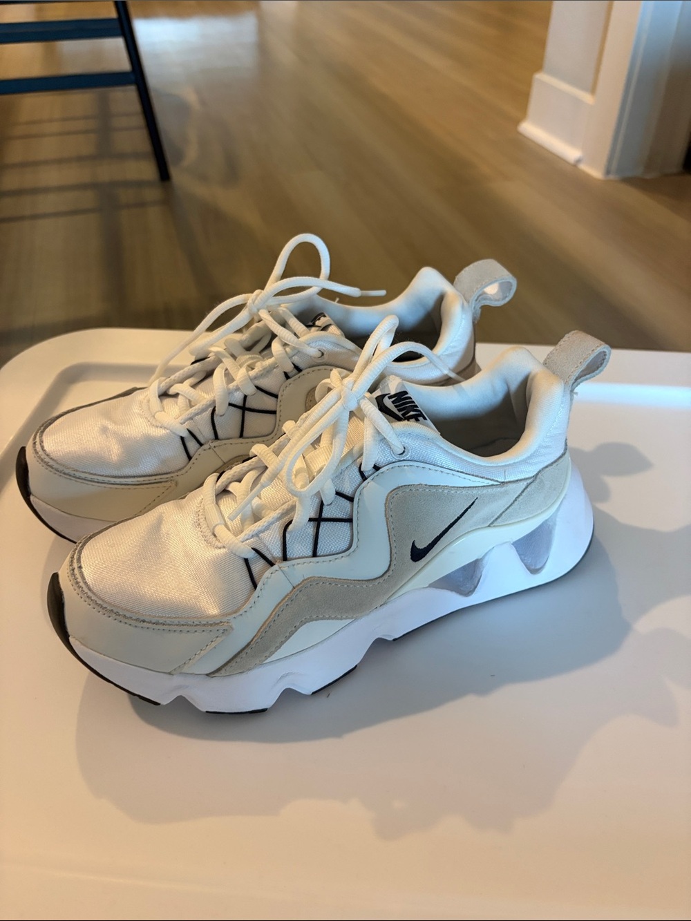 Nike Cream and White Lightweight Sneakers
